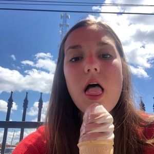 Meet your Posher, Ainsley